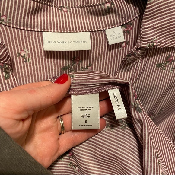 New York & Company Long Sleeve Pinstripe Floral Button Up Shirt - Picture 4 of 4